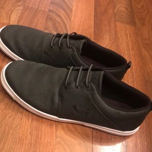 under armor casual shoes